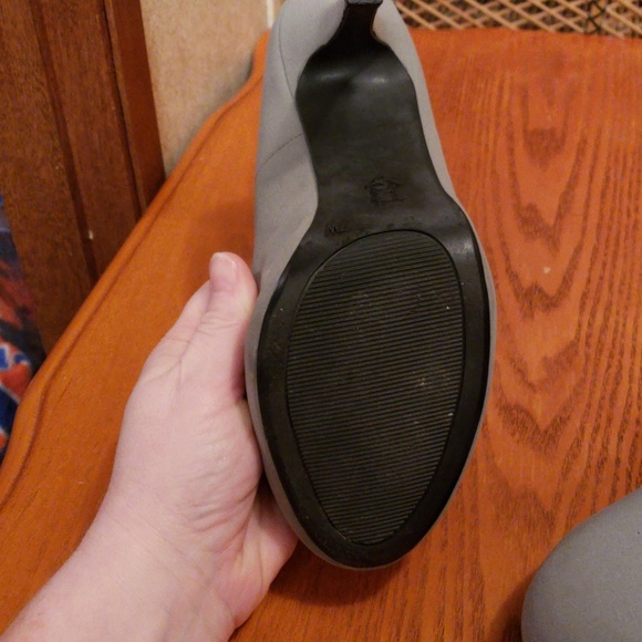 Shoes - Picture 3 of 3